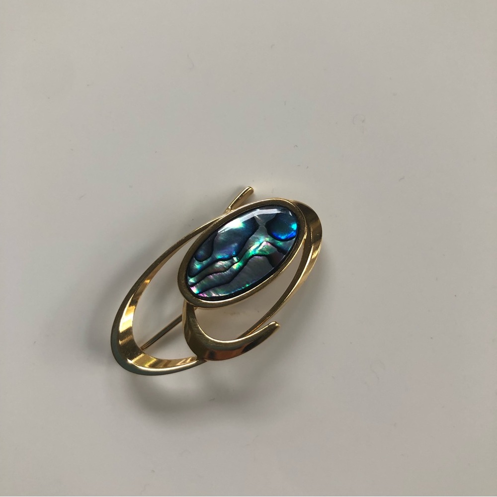 Vintage Brooch pin with two gold ovals and opalescent stone